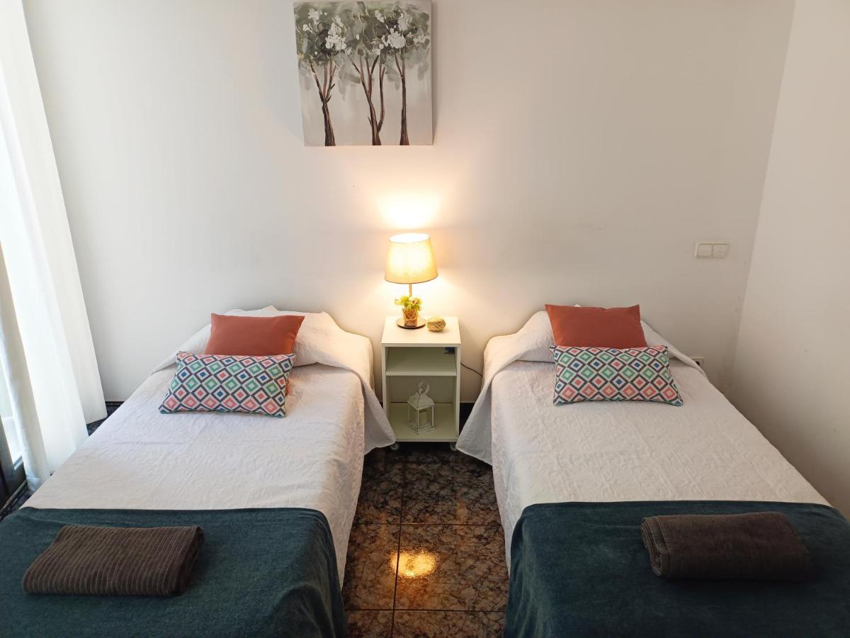 By Plaza Urquinaona Rooms Barcellona Esterno foto
