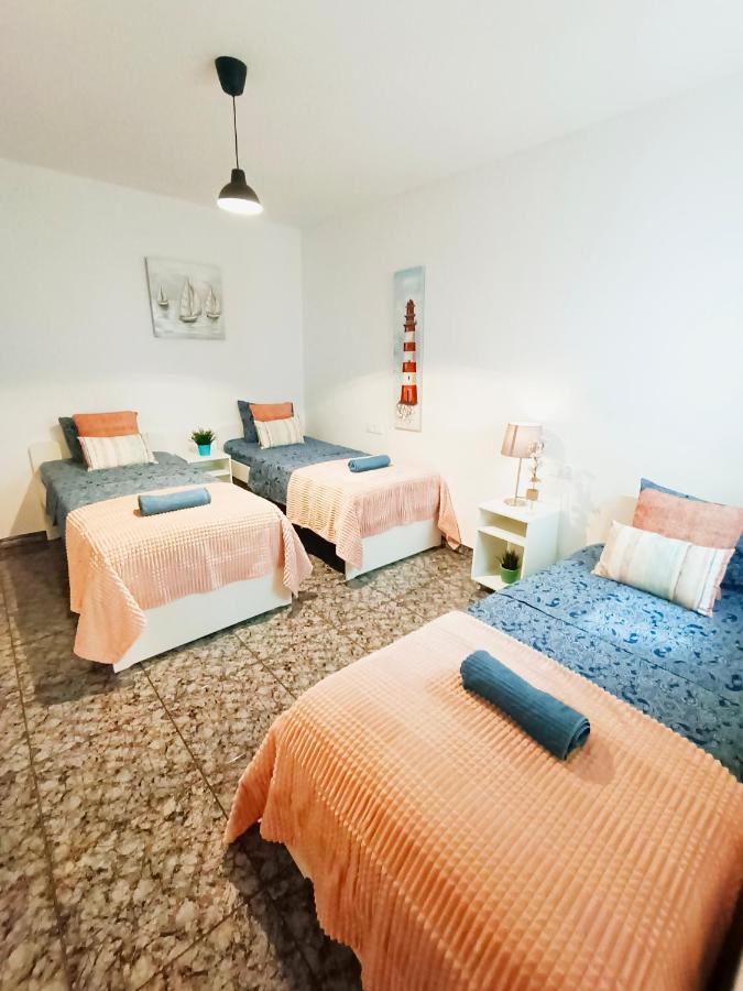 By Plaza Urquinaona Rooms Barcellona Esterno foto
