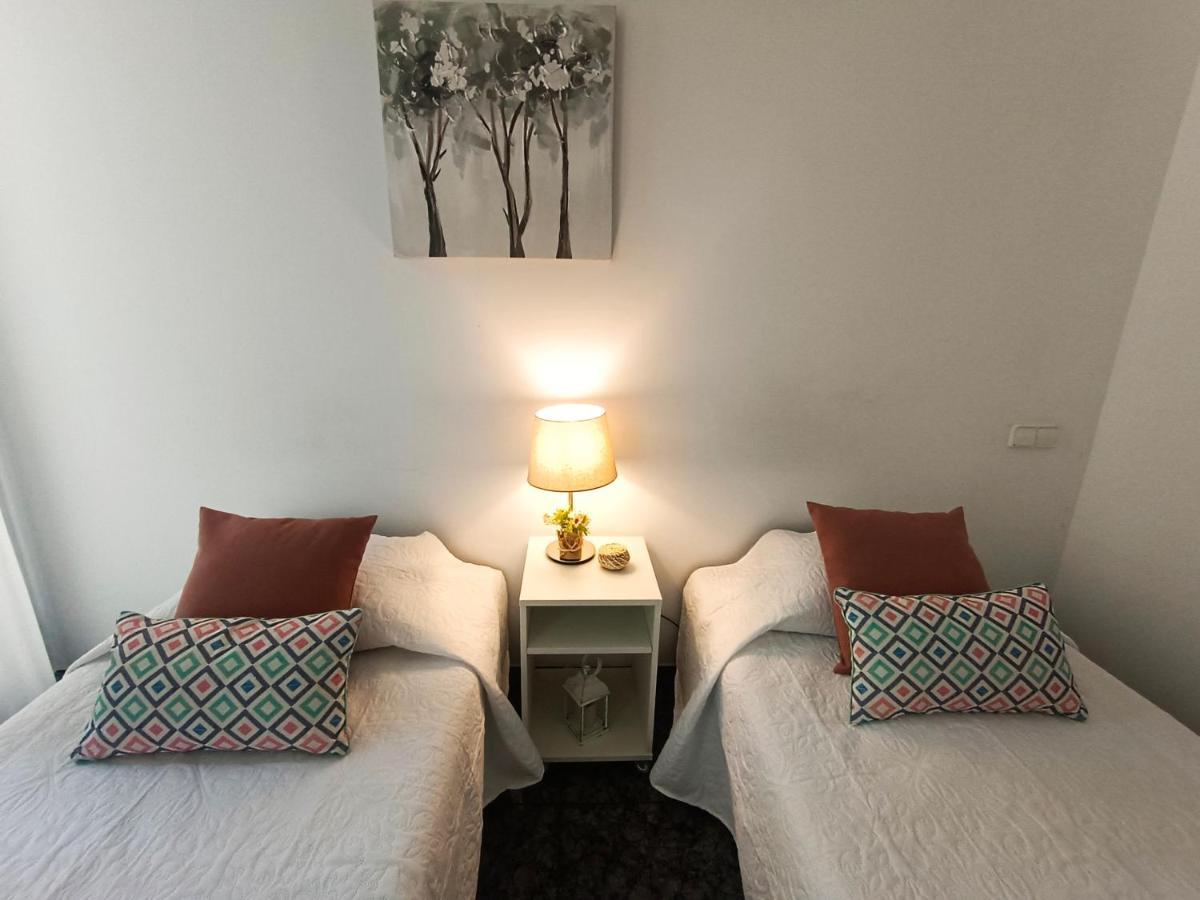 By Plaza Urquinaona Rooms Barcellona Esterno foto